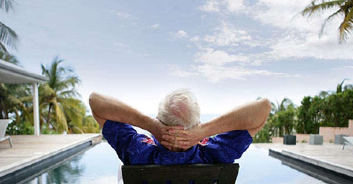 02j78820 relaxing by pool web