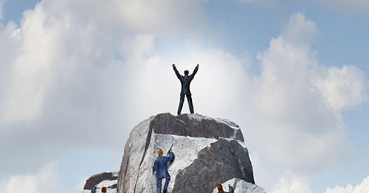4266 04483 mountain climber web
