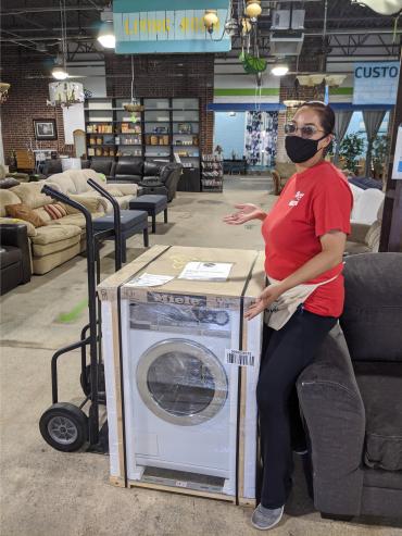 Miele Donates Washing Machines to Habitat for Humanity Philadelphia ReStore