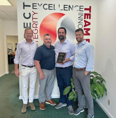 UniMac Honors Top Achieving Distributor